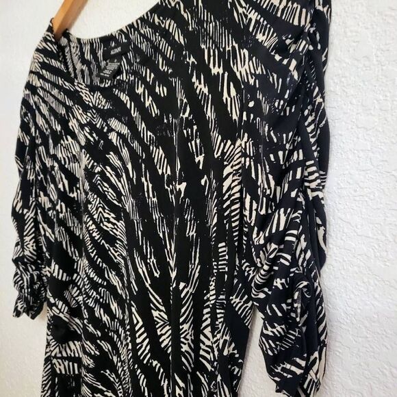 Alfani ruched sleeve & sides blouse: Flattering,  Comfy,  Effortless,  Essential - Picture 3 of 5